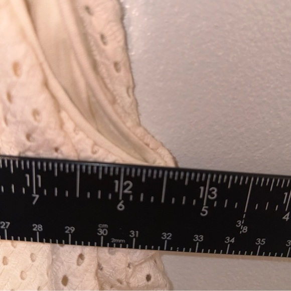 Addison Cream Tiered Ruched Halter Top XS - Picture 9 of 11